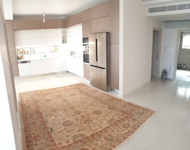 (For Rent) Residential Floor Apartment || Athens North/Kifissia - 130 Sq.m, 2 Bedrooms, 2.000€ 