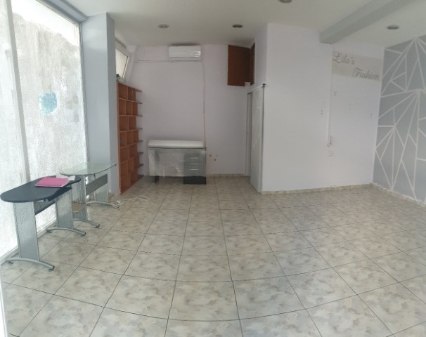 (For Sale) Commercial Retail Shop || Piraias/Korydallos - 32 Sq.m, 50.000€ 